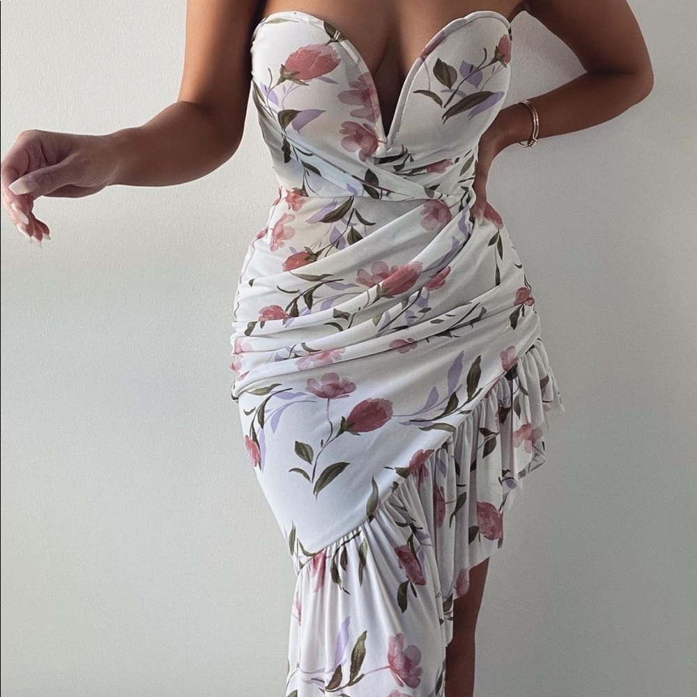 Brand New JLUXLABEL flower strapless dress